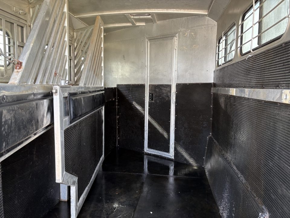 Used 2003 Bloomer 3 Horse Trailer