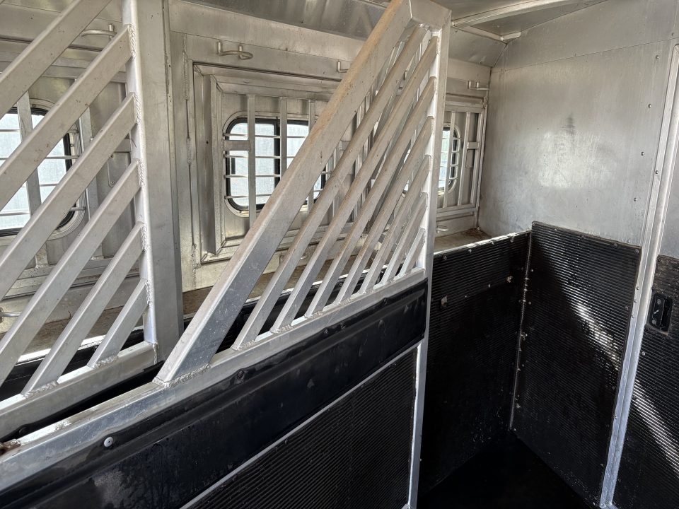 Used 2003 Bloomer 3 Horse Trailer