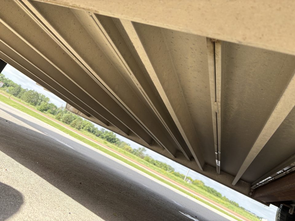 Used 2003 Bloomer 3 Horse Trailer