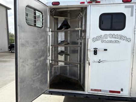 Used 2003 Bloomer 3 Horse Trailer