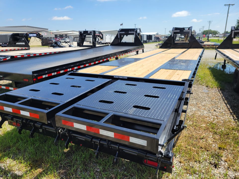 New 2026 Sure-Trac 8.5x27+5 Pro Series Deckover Gooseneck Trailer