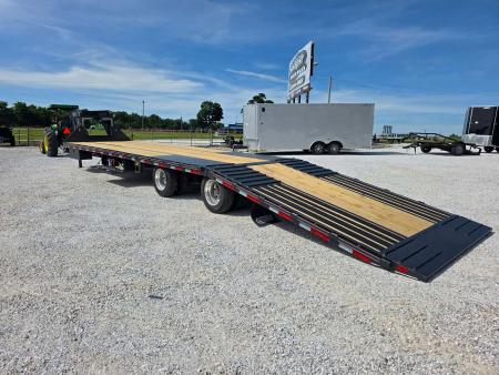 New 2026 Diamond C 40K FMAX216 TANDEM DUAL GN PACESETTER HYDROTAIL W/ BLACKWOOD RUNNERS/ HYDRO JACKS/ RATCHET RAIL/ AIR RIDE/ 102X40 Flatbed Trailer