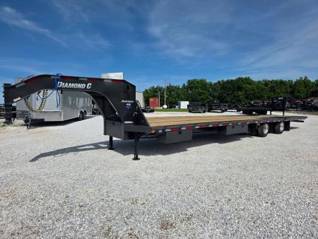 New 2026 Diamond C 40K FMAX216 TANDEM DUAL GN PACESETTER HYDROTAIL W/ BLACKWOOD RUNNERS/ HYDRO JACKS/ RATCHET RAIL/ AIR RIDE/ 102X40 Flatbed Trailer