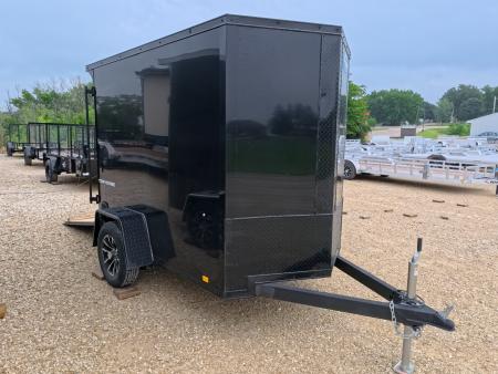 New 2026 Formula Trailers 5 x 8 x 6 Traverse Flat Top V-Nose with 3K GVWR, Rear Flare ,LED Loading Light, 5,000 lb. Steel Plate D-Rings, & Ramp Extension