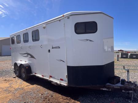 Used 2006 Titan Trailer 4H BP Horse Trailer