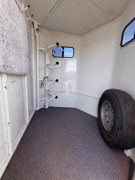 Used 2006 Titan Trailer 4H BP Horse Trailer