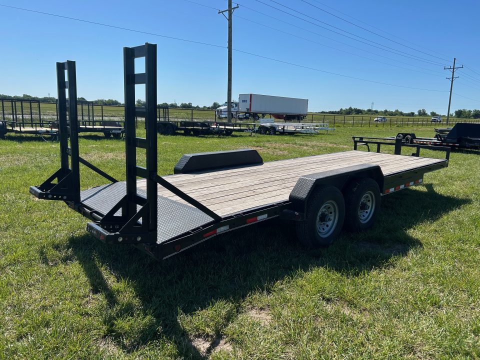 Used 2018 Delco 83x22 Tandem 14K Equipment Trailer w/ 2' Dove & Standup Ramps