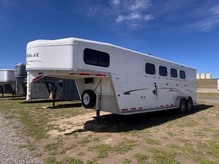 Used 2022 Trails West CLASSIC GN 4H Horse Trailer