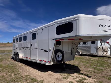 Used 2022 Trails West CLASSIC GN 4H Horse Trailer