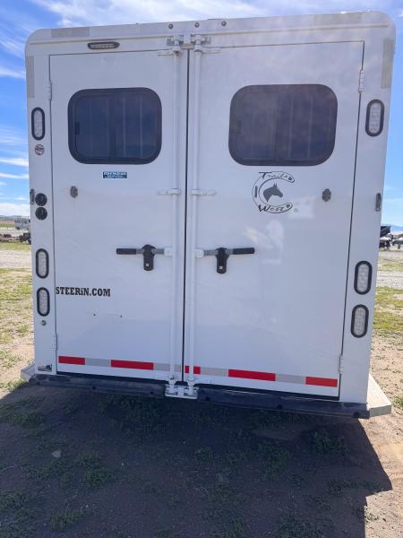 Used 2022 Trails West CLASSIC GN 4H Horse Trailer