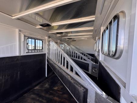 Used 2022 Trails West CLASSIC GN 4H Horse Trailer