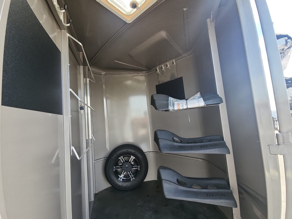 New 2025 Titan Trailer ROYAL BH II Stock / Stock Combo Trailer
