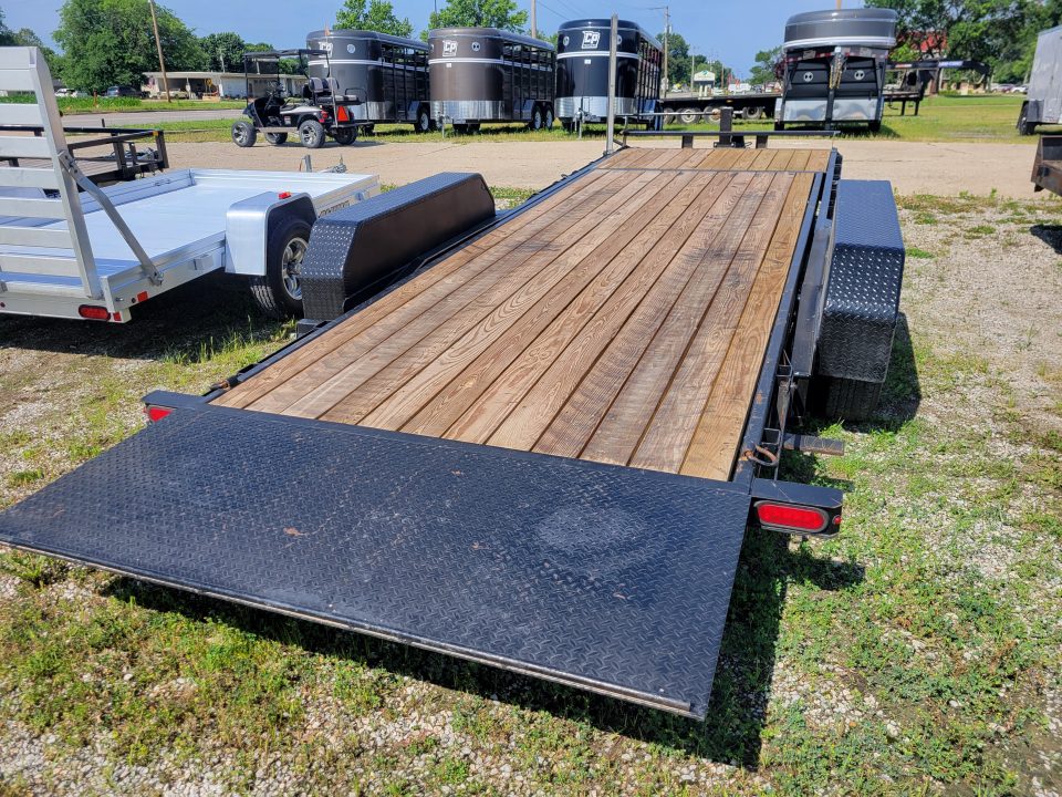 Used 2018 Sure-Trac 7x18+4 Tilting Equipment Trailer