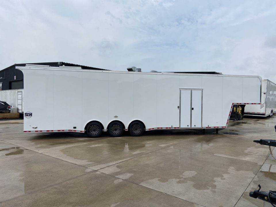 New United USHGN-8.540 Racing Trailer