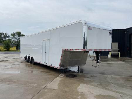 New United USHGN-8.540 Racing Trailer