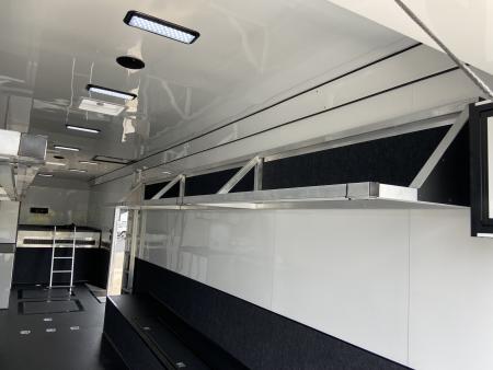 New United USHGN-8.540 Racing Trailer