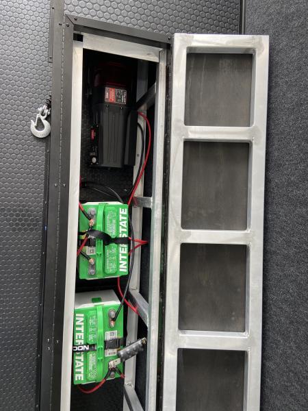 New United USHGN-8.540 Racing Trailer