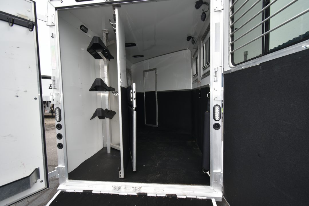 Used 2022 Lakota 7209 Charger Horse Trailer