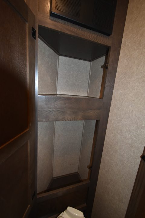 Used 2022 Lakota 7209 Charger Horse Trailer