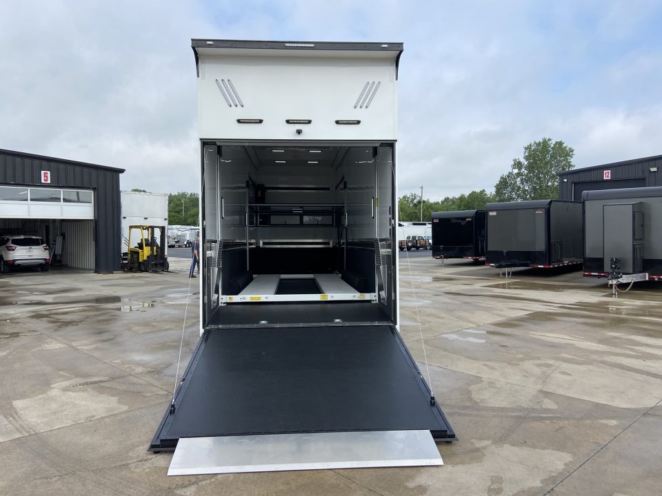New United USH-8.532 Stacker