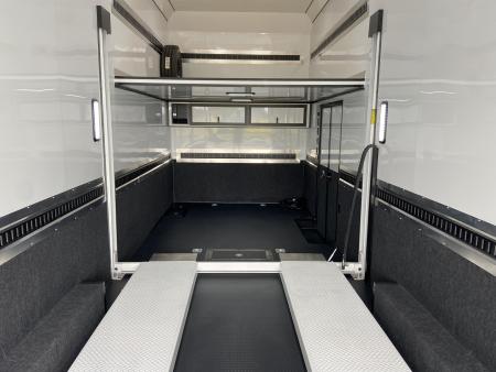 New United USH-8.532 Stacker