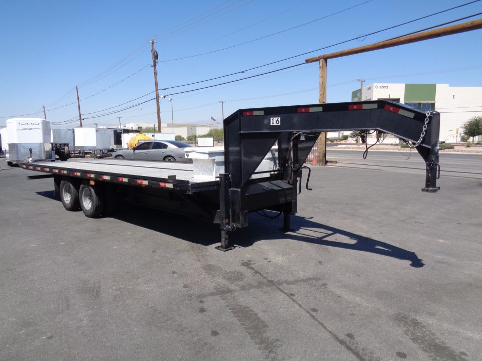 Used 2018 Kerr-Bilt * 22GN-26 * 26Ft Gooseneck Hydraulic Tilt Flatbed Trailer