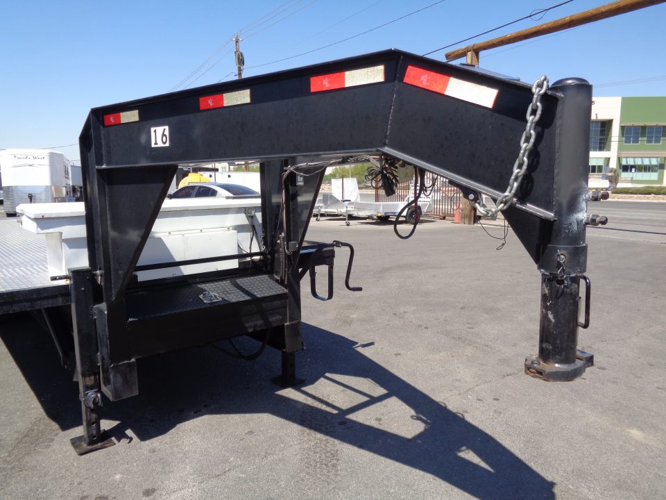 Used 2018 Kerr-Bilt * 22GN-26 * 26Ft Gooseneck Hydraulic Tilt Flatbed Trailer