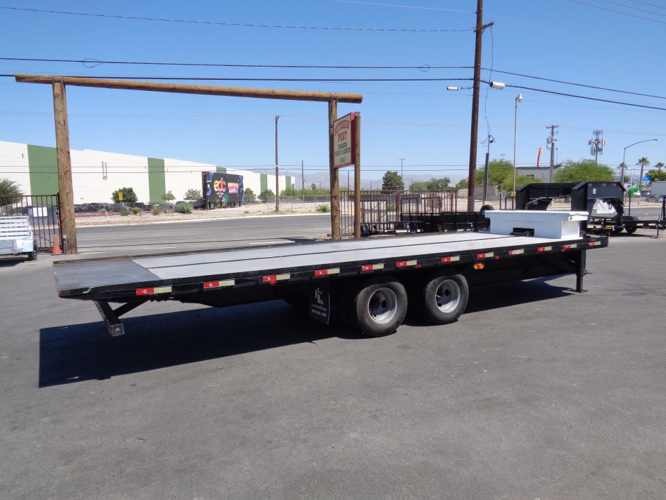 Used 2018 Kerr-Bilt * 22GN-26 * 26Ft Gooseneck Hydraulic Tilt Flatbed Trailer