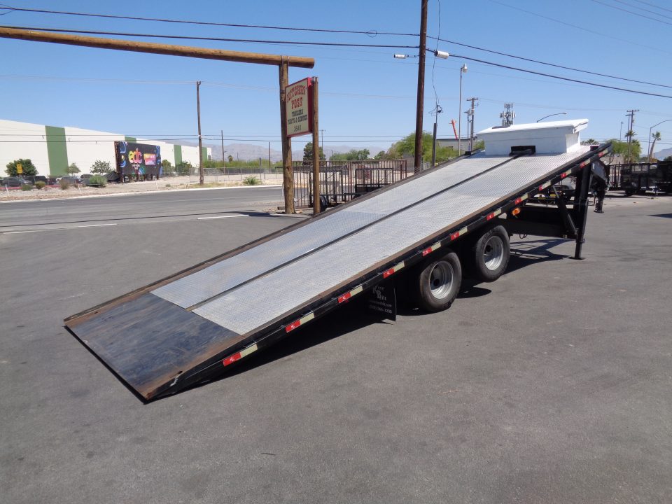 Used 2018 Kerr-Bilt * 22GN-26 * 26Ft Gooseneck Hydraulic Tilt Flatbed Trailer