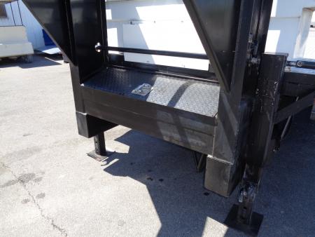 Used 2018 Kerr-Bilt * 22GN-26 * 26Ft Gooseneck Hydraulic Tilt Flatbed Trailer