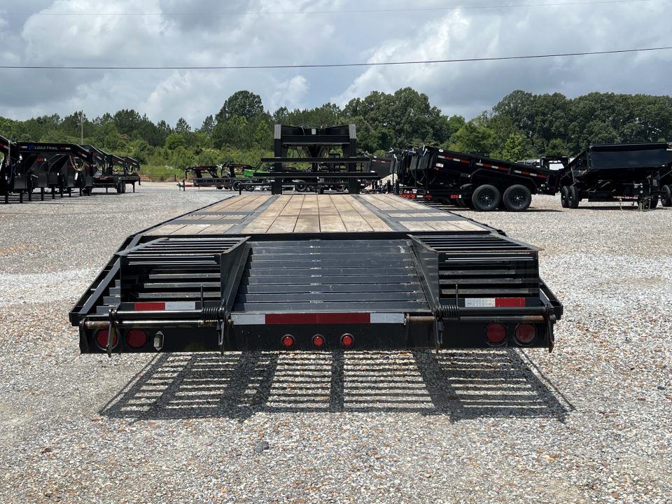 Used 2021 Elite 102"X32' 22.5K GVWR Gooseneck Flatbed Trailer