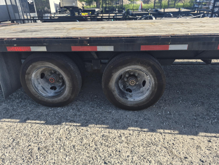Consignment 40 Ft Gooseneck Trailer with Mega Ramps | 25,900 GVWR | Heavy Duty Equipment Hauler