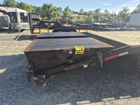 Consignment 40 Ft Gooseneck Trailer with Mega Ramps | 25,900 GVWR | Heavy Duty Equipment Hauler
