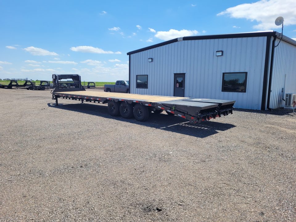 New 2026 Load Trail 102"x36' Gooseneck Triple Axle Deckover Trailer