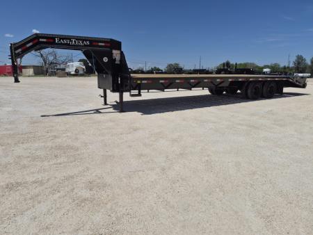New 2026 East Texas Trailers 32' Gooseneck w/ Macho Ramps