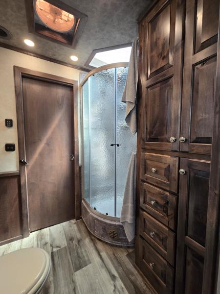 Used 2023 Elite Trailers Resistol Trail Boss Horse Trailer