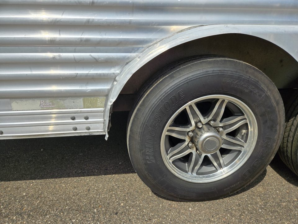 Used 2016 Bison Silverado 3 Horse Trailer