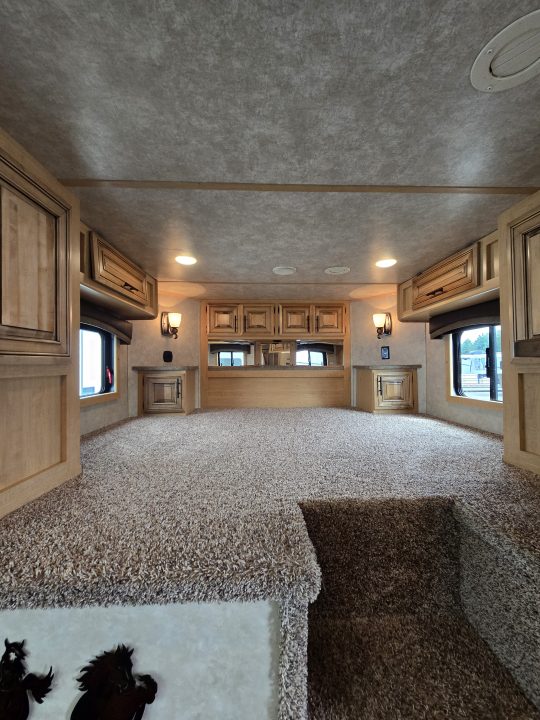 Used 2016 Bison Silverado 3 Horse Trailer