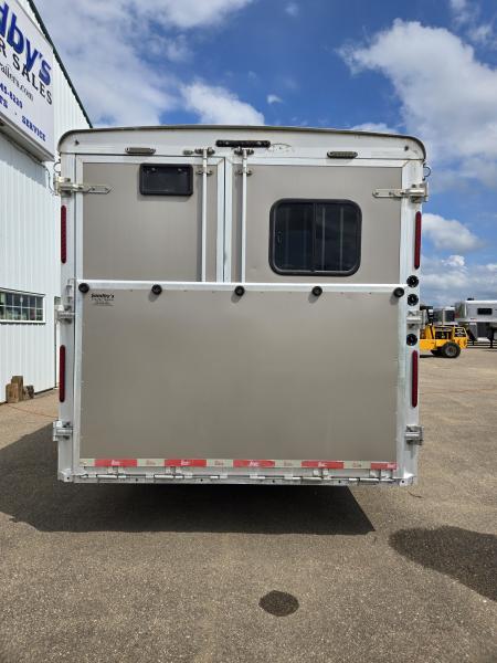 Used 2016 Bison Silverado 3 Horse Trailer