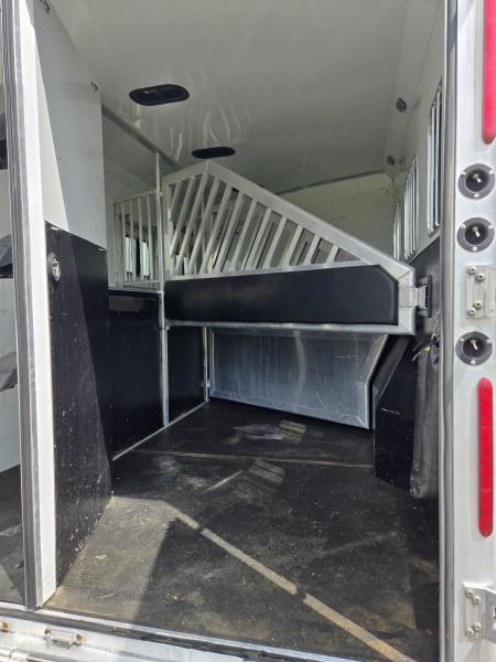 Used 2016 Bison Silverado 3 Horse Trailer