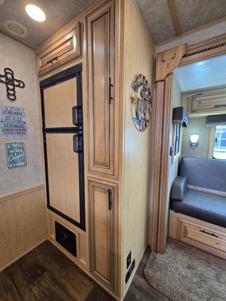 Used 2016 Bison Silverado 3 Horse Trailer
