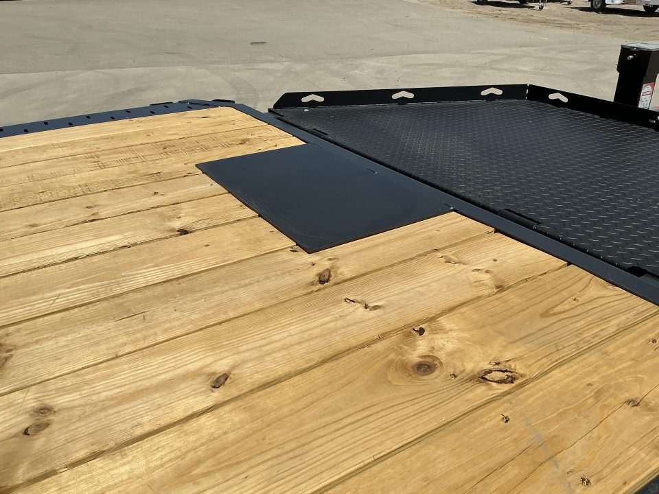 New 2026 Diamond C Trailers HXD210 22X102 Flatbed Trailer