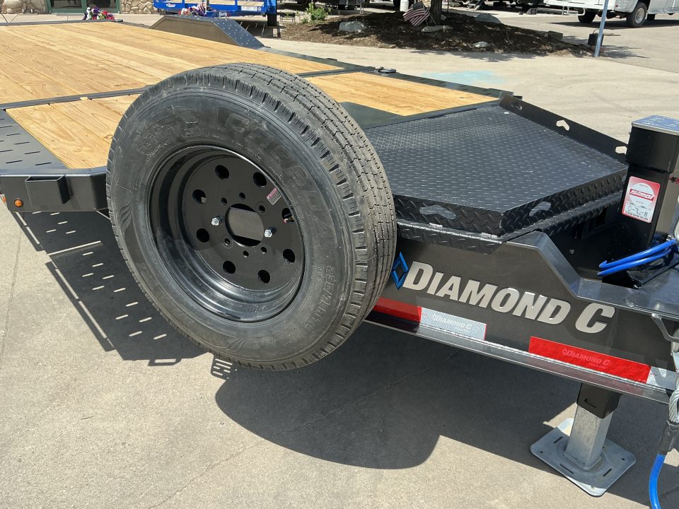 New 2026 Diamond C Trailers HXD210 22X102 Flatbed Trailer