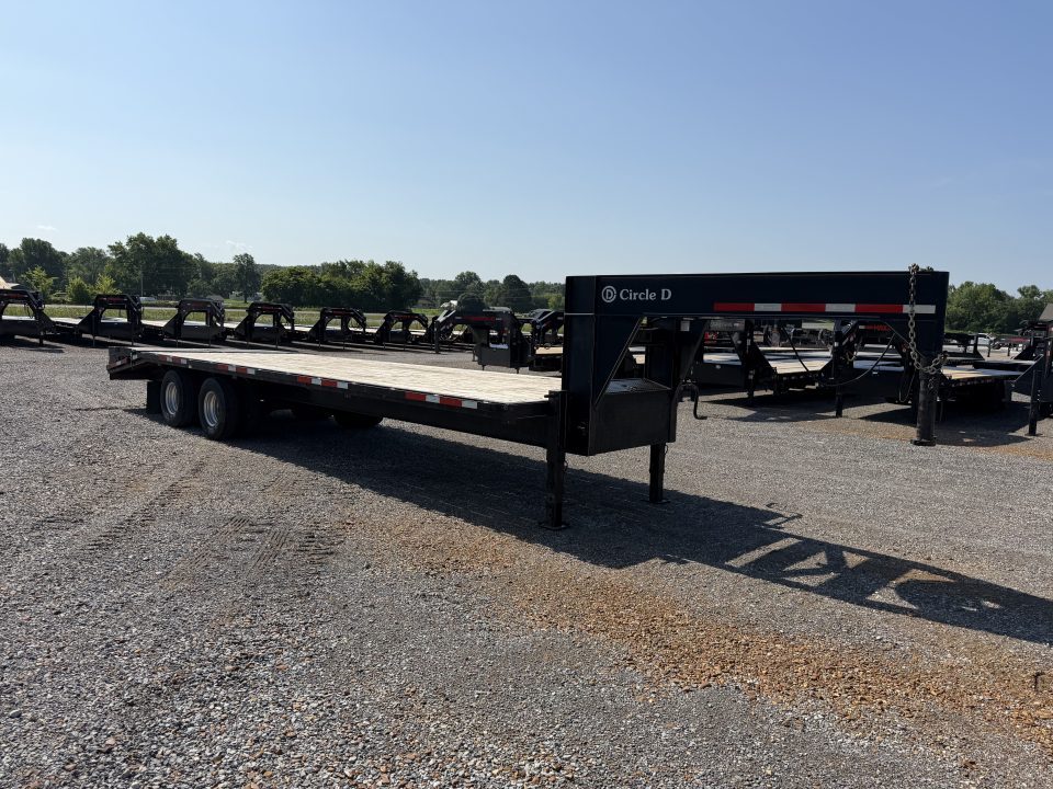 Used 2021 Circle D 102"X29' 22K Gooseneck Flatbed Trailer
