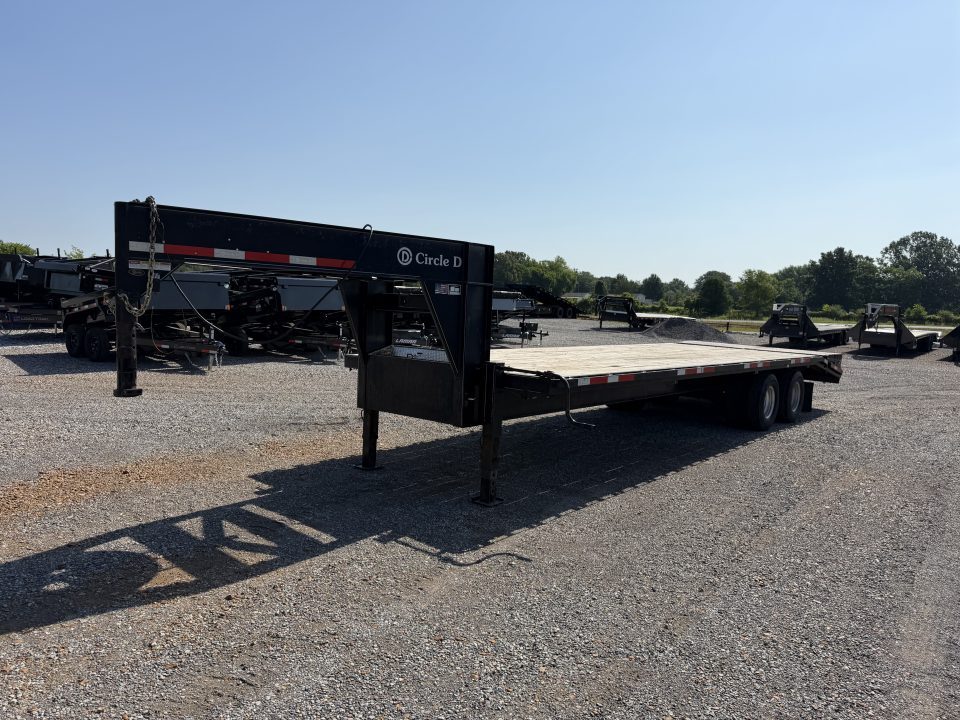 Used 2021 Circle D 102"X29' 22K Gooseneck Flatbed Trailer