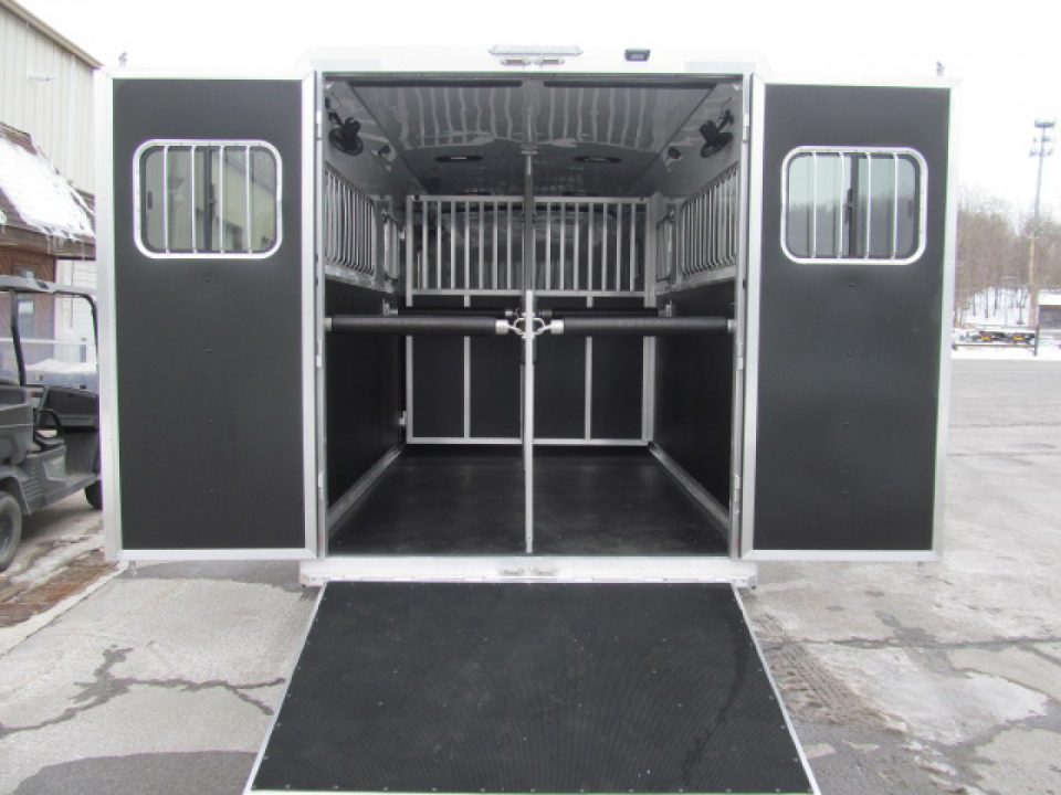 New Shadow Pro Series 2 Plus 1 Gooseneck w/ Dressing Room Horse Trailer