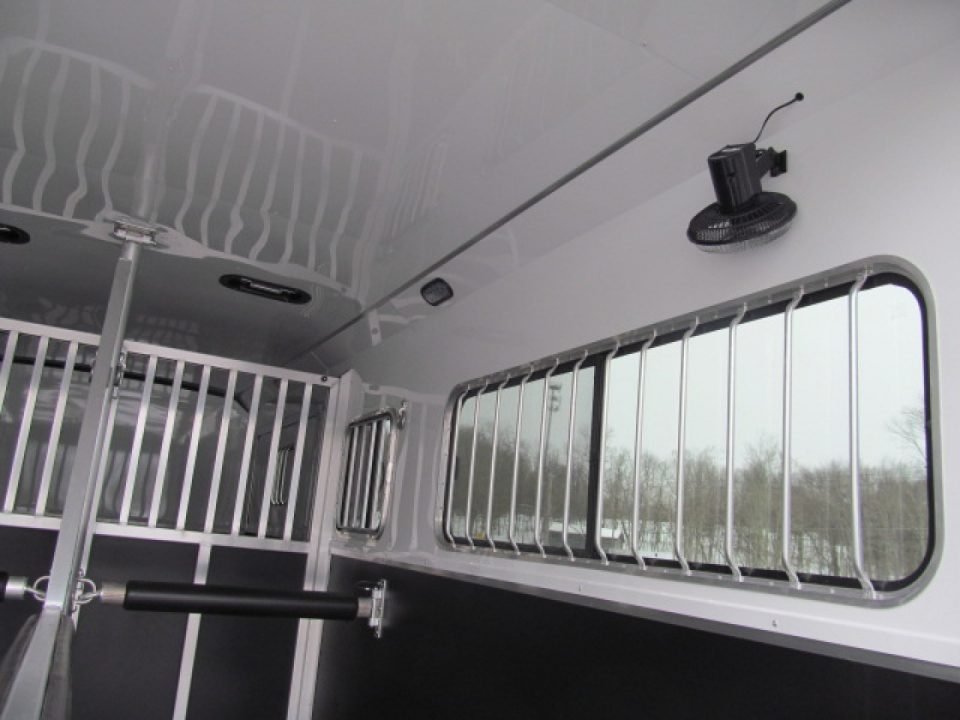 New Shadow Pro Series 2 Plus 1 Gooseneck w/ Dressing Room Horse Trailer