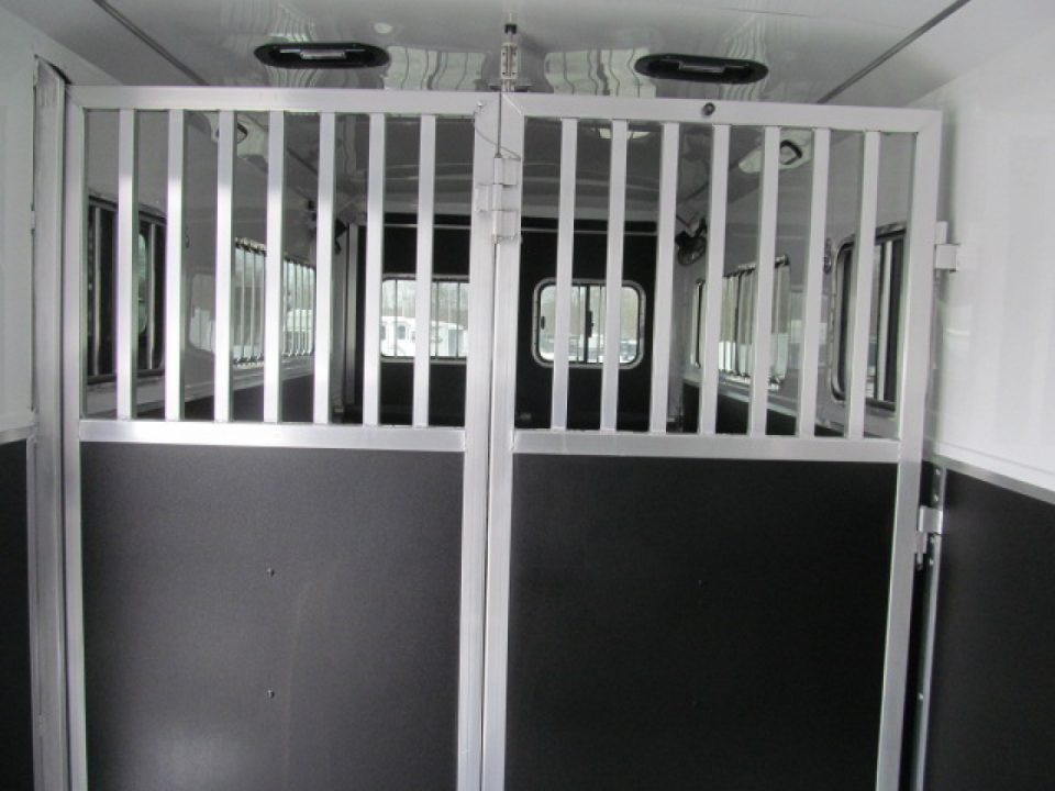 New Shadow Pro Series 2 Plus 1 Gooseneck w/ Dressing Room Horse Trailer