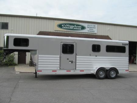 New Shadow Pro Series 2 Plus 1 Gooseneck w/ Dressing Room Horse Trailer