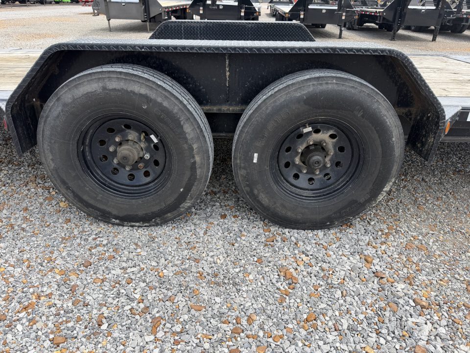 Used 2022 LOAD TRAIL 83"x24' 14k Tilt Equipment Trailer